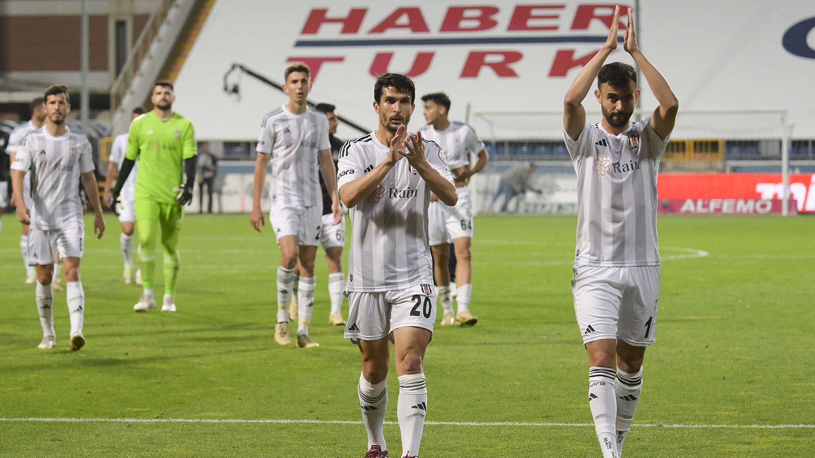 Beşiktaşımız Sezonu Mağlubiyetle Tamamladı: Geleceğe Odaklanma Zamanı