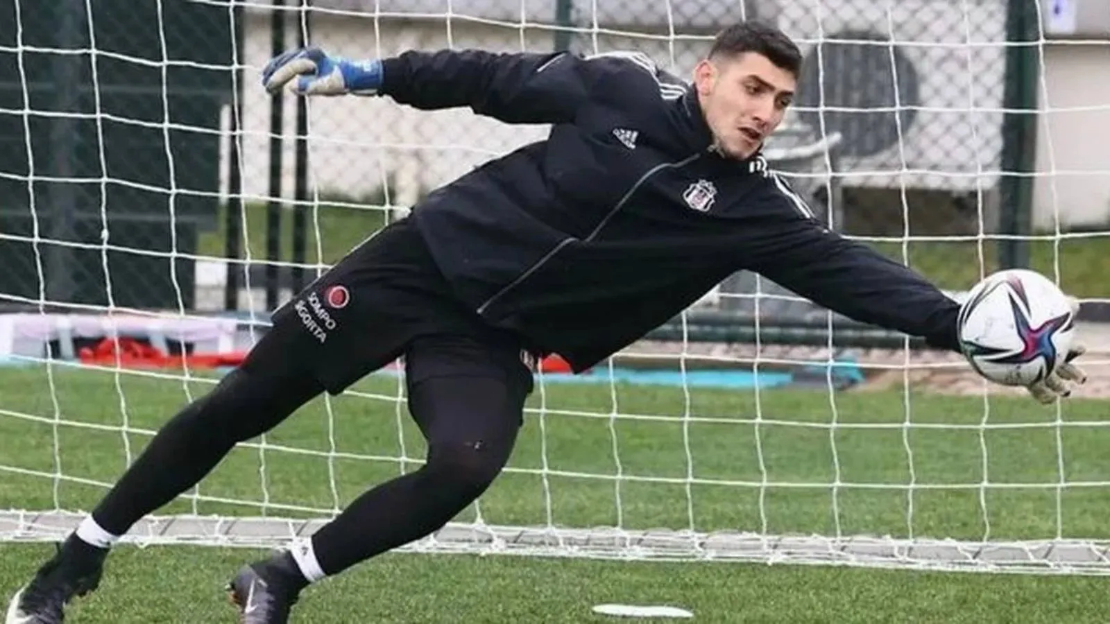 Beşiktaşımızda Ayrılık! Emre Bilgin Eyüpspor'a Transfer Oldu
