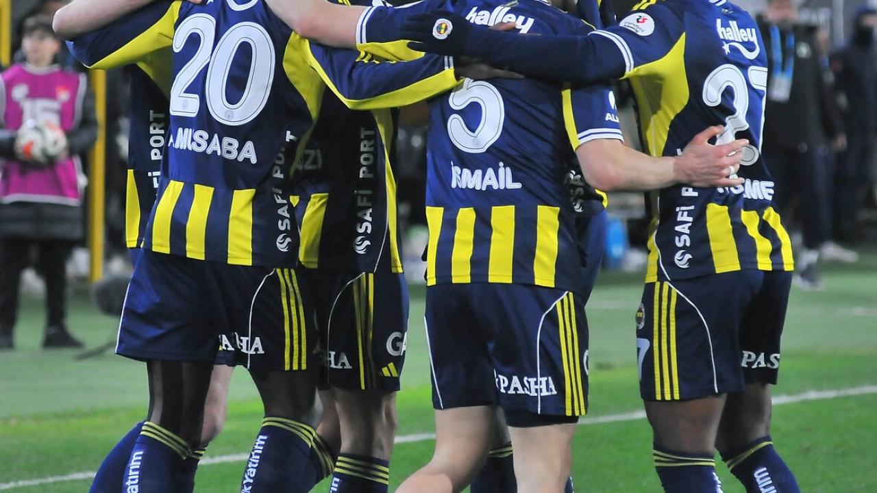 Musaba Transferine Onay Verdi: Yeni Durağı Bundesliga'da Belli Oldu!